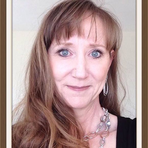 Meet your Posher, Audrey - Picture 1 of 1